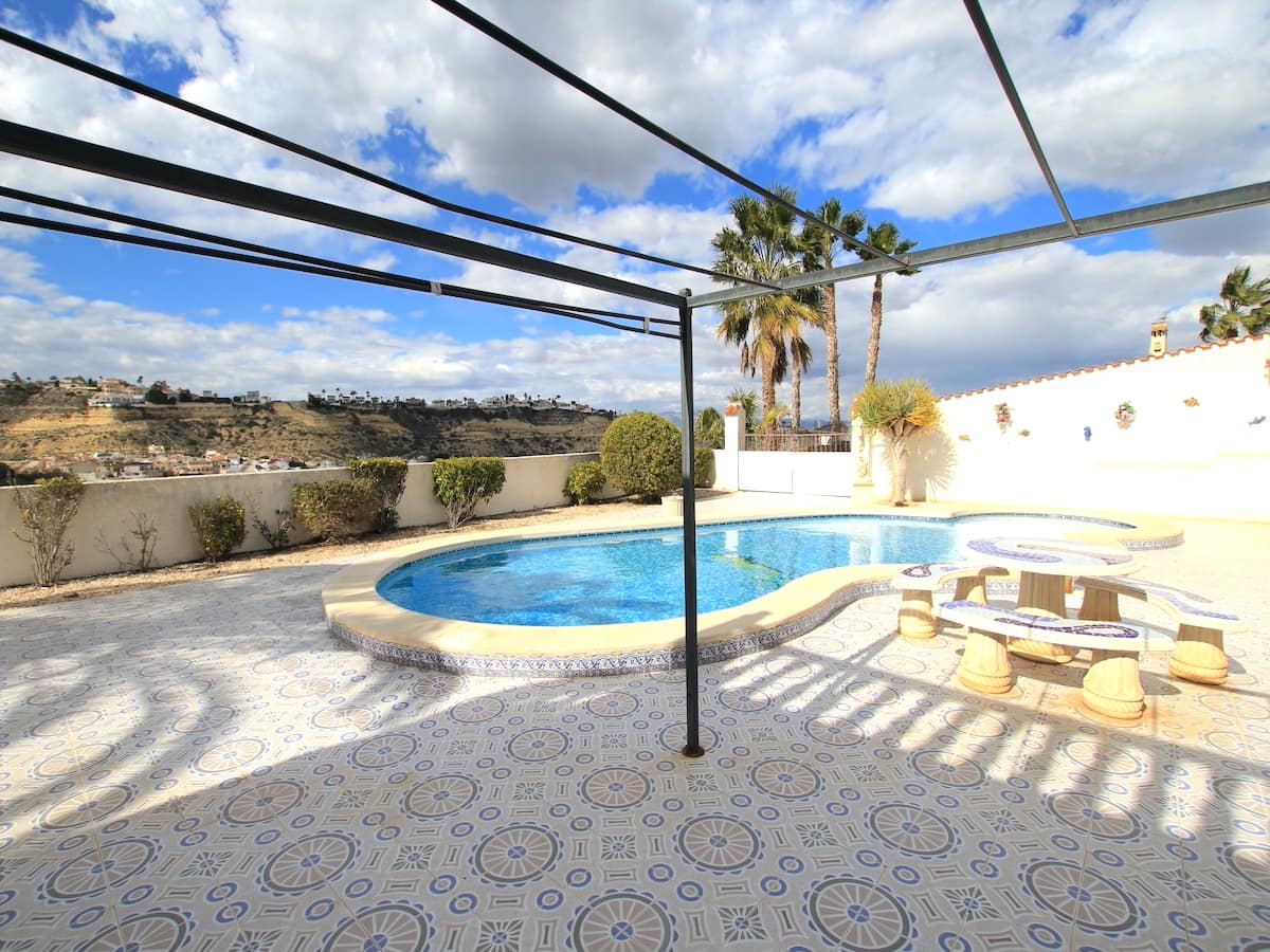 5 bedroom Villa for sale in Ciudad Quesada with pool - € 595,000 (Ref: 9961647)