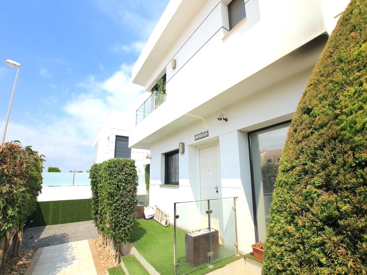 4 sypialnia Willa na sprzedaż w Dona Pepa z basenem - 525 000 € (Ref: 9961649)