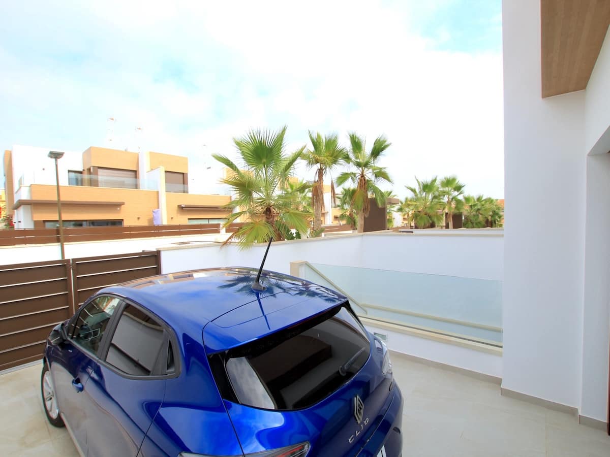 3 soveværelse Villa til salg i Algorfa med swimmingpool - € 460.000 (Ref: 9961651)