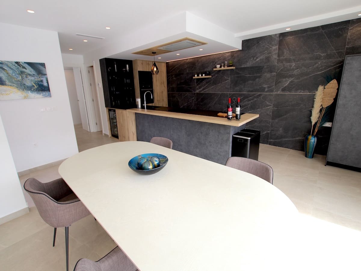 3 soveværelse Villa til salg i Algorfa med swimmingpool - € 460.000 (Ref: 9961651)