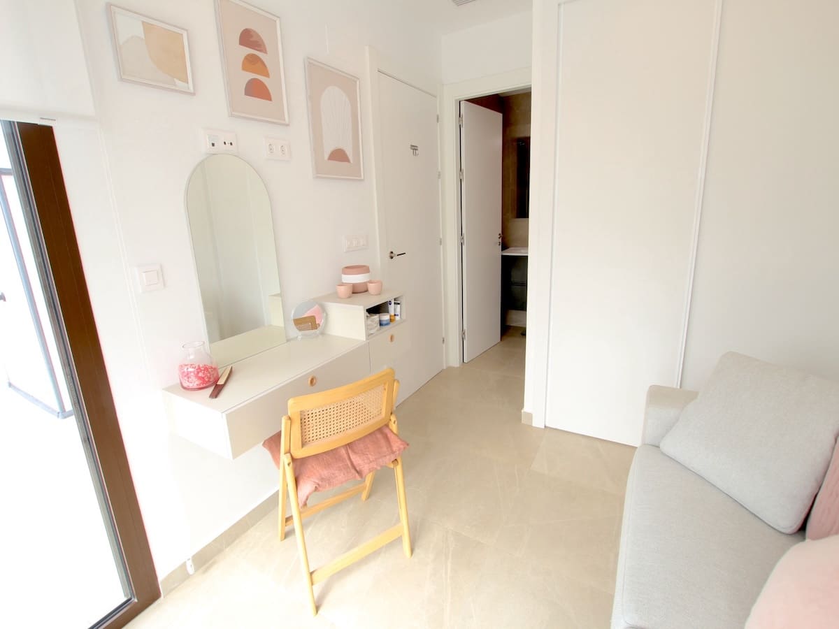 3 soveværelse Villa til salg i Algorfa med swimmingpool - € 460.000 (Ref: 9961651)