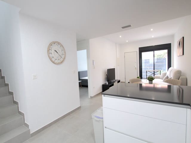 3 soveværelse Villa til salg i Pilar de la Horadada ciudad, Pilar de la Horadada med swimmingpool - € 320.000 (Ref: 9961652)