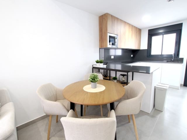 3 soveværelse Villa til salg i Pilar de la Horadada ciudad, Pilar de la Horadada med swimmingpool - € 320.000 (Ref: 9961652)