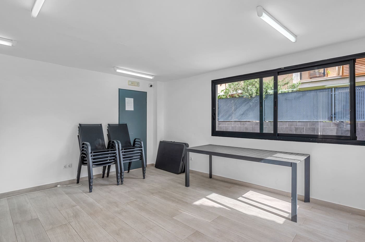 Apartamento Playa de 2 habitaciones en El Campello en venta con piscina garaje - 380.000 € (Ref: 9962284)