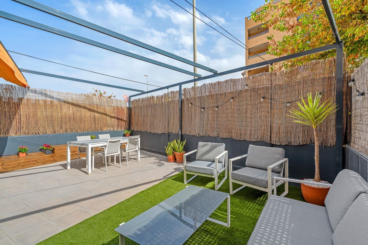 Apartamento Playa de 2 habitaciones en El Campello en venta con piscina garaje - 380.000 € (Ref: 9962284)