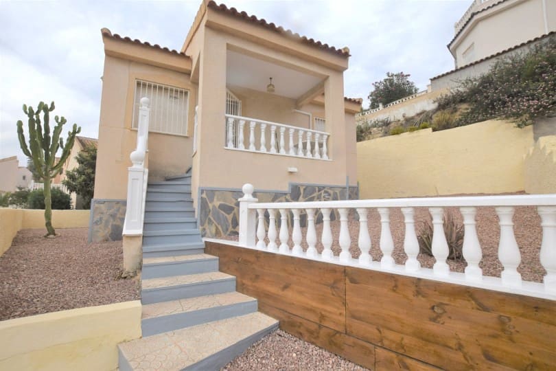 2 sypialnia Willa na sprzedaż w Ciudad Quesada z basenem - 205 000 € (Ref: 9966126)