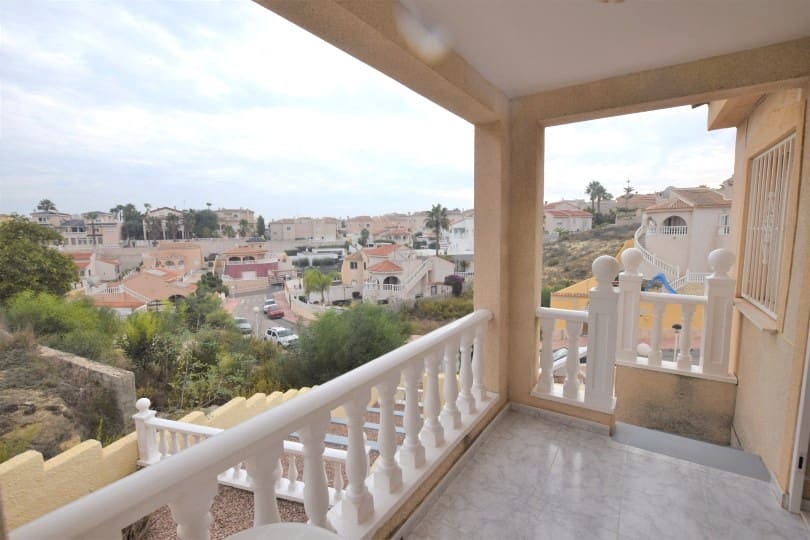2 sypialnia Willa na sprzedaż w Ciudad Quesada z basenem - 205 000 € (Ref: 9966126)