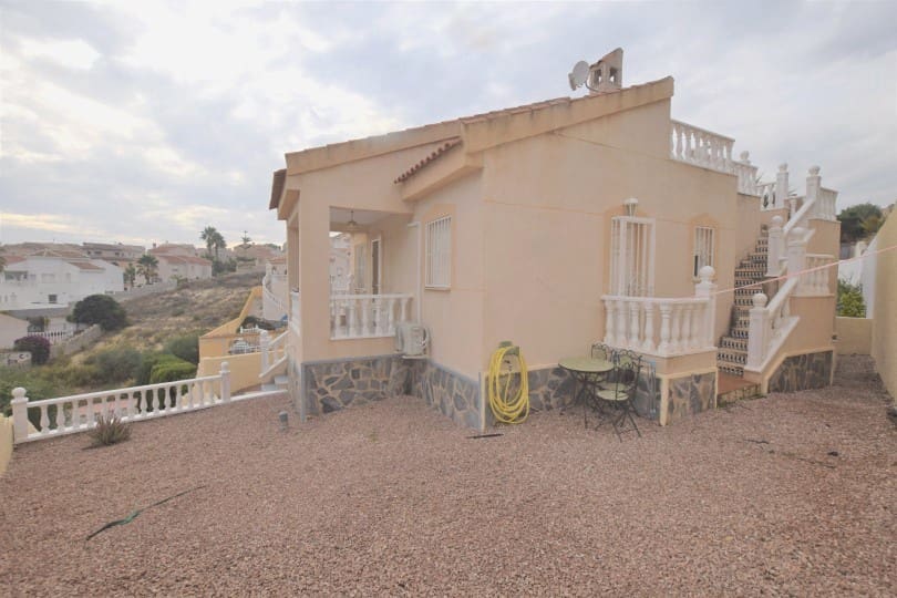 2 sypialnia Willa na sprzedaż w Ciudad Quesada z basenem - 205 000 € (Ref: 9966126)