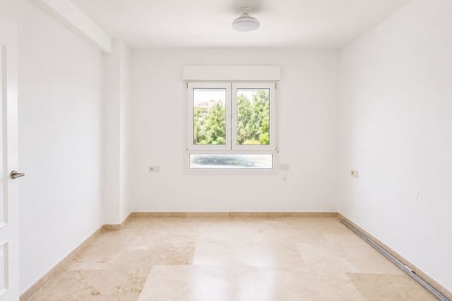 Apartamento de 2 habitaciones en Dehesa de Campoamor, Orihuela en venta con piscina - 199.900 € (Ref: 9976890)