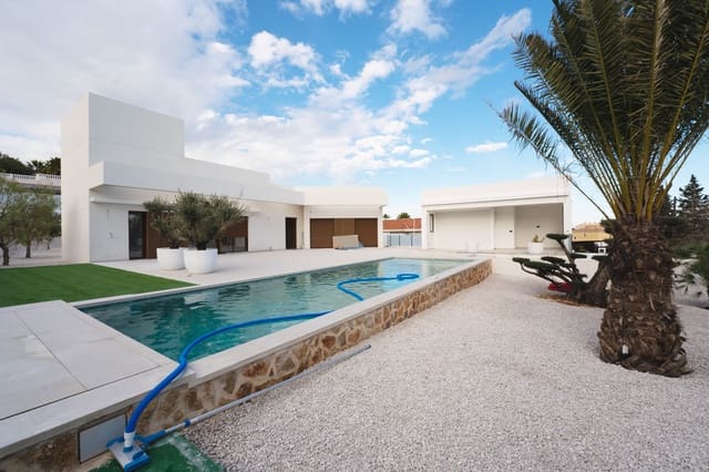 4 soveværelse Villa til salg i Ciudad Quesada, Rojales - € 1.590.000 (Ref: 9979430)