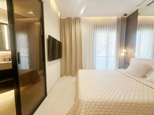 1 bedroom Studio for sale in Playa de los Locos, Torrevieja with pool - € 168,000 (Ref: 9983186)
