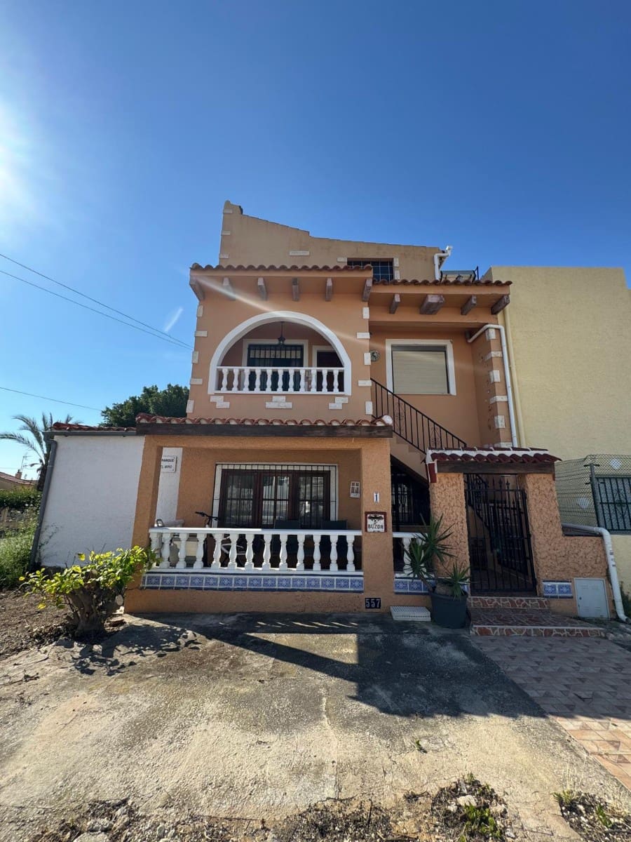 4 makuuhuone Omakotitalo myytävänä paikassa San Fulgencio - 192 000 € (Ref: 9983939)