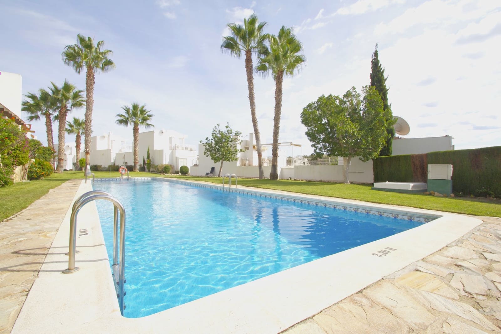 3 soverom Penthouse til salgs i Las Ramblas Golf med svømmebasseng - € 389 000 (Ref: 9984263)