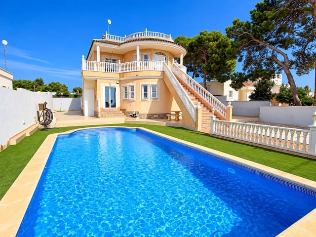5 quarto Moradia para venda em Campoamor, Orihuela com piscina garagem - 540 000 € (Ref: 9984389)