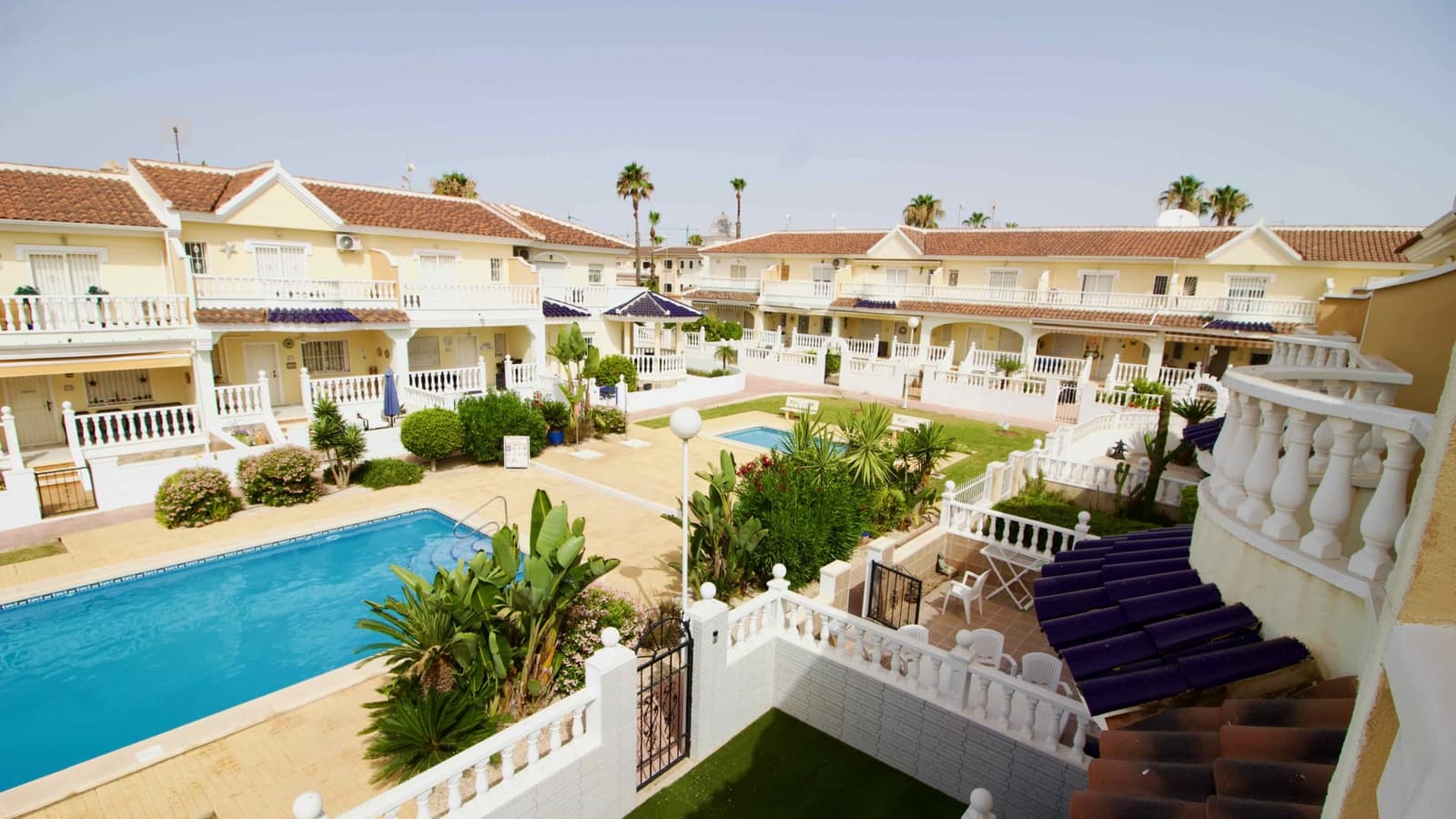 3 soveværelse Byhus til salg i Ciudad Quesada med swimmingpool - € 249.000 (Ref: 9984505)