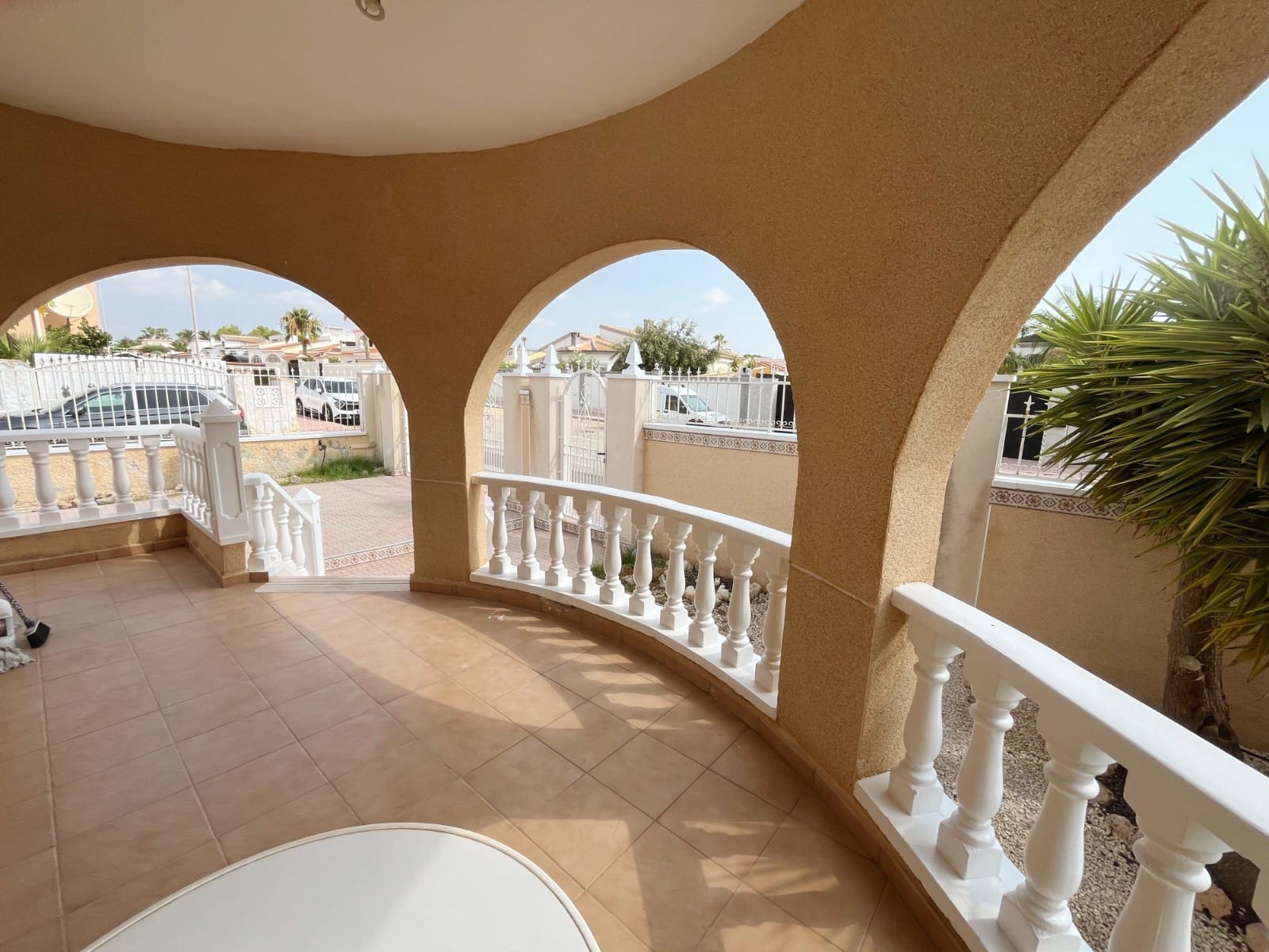 2 slaapkamer Villa te koop in Ciudad Quesada met zwembad - € 249.000 (Ref: 9993825)