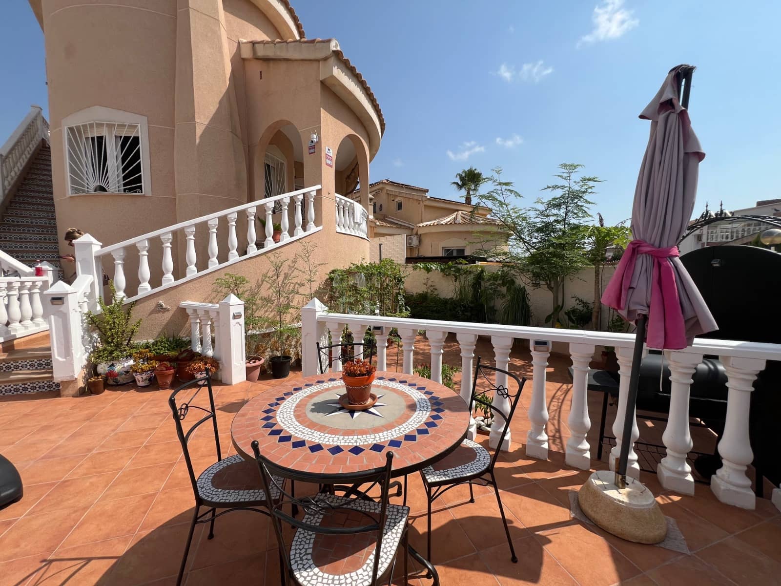 2 soveværelse Villa til salg i Ciudad Quesada med swimmingpool - € 289.000 (Ref: 9993826)