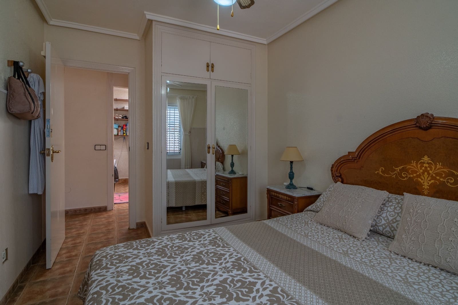 4 sypialnia Dom na sprzedaż w Torrevieja z basenem garażem - 320 000 € (Ref: 9996723)
