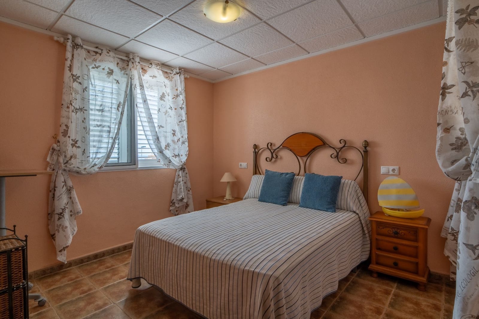 4 sypialnia Dom na sprzedaż w Torrevieja z basenem garażem - 320 000 € (Ref: 9996723)