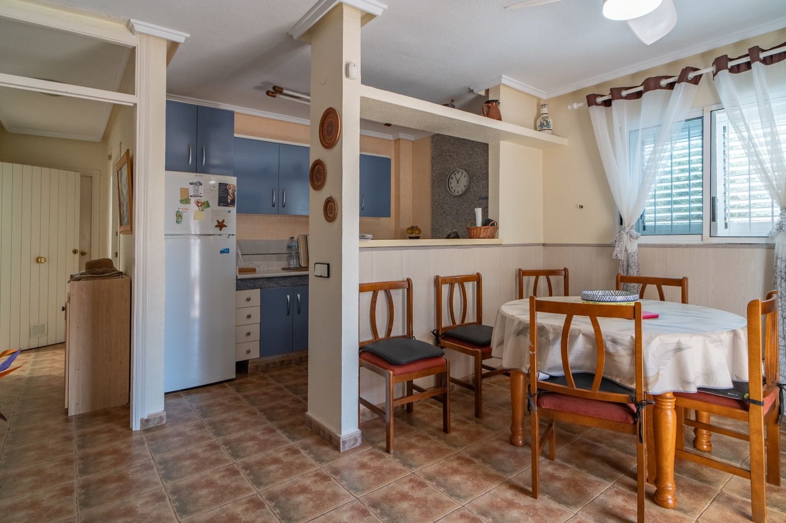 4 sypialnia Dom na sprzedaż w Torrevieja z basenem garażem - 320 000 € (Ref: 9996723)