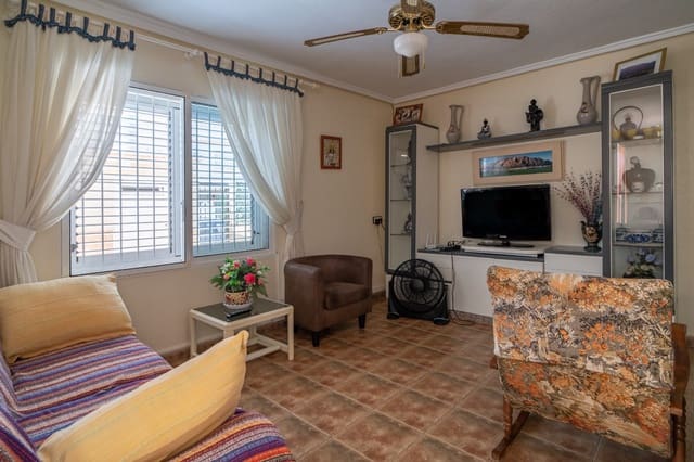4 sypialnia Dom na sprzedaż w Los Frutales, Torrevieja z basenem garażem - 320 000 € (Ref: 9996723)