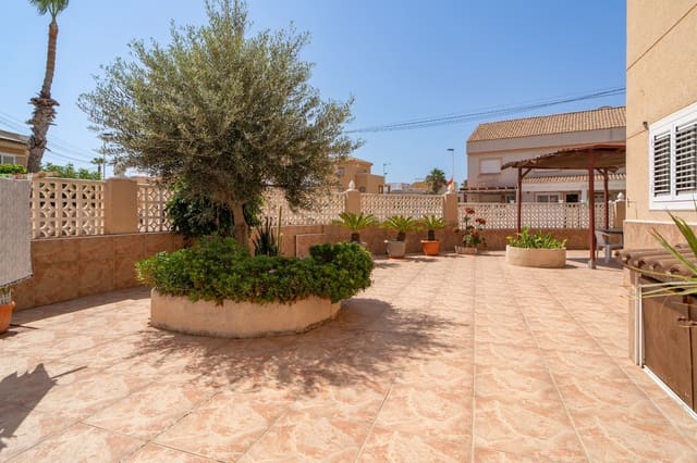 4 sypialnia Dom na sprzedaż w Los Frutales, Torrevieja z basenem garażem - 320 000 € (Ref: 9996723)