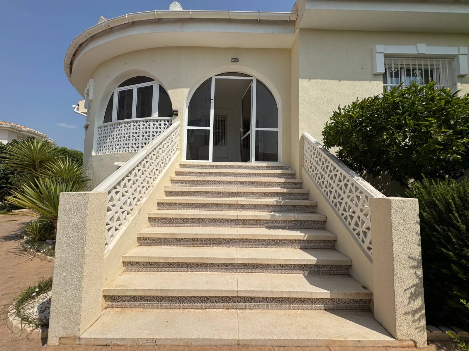 3 sovrum Villa till salu i Ciudad Quesada med pool - 449 000 € (Ref: 9996726)