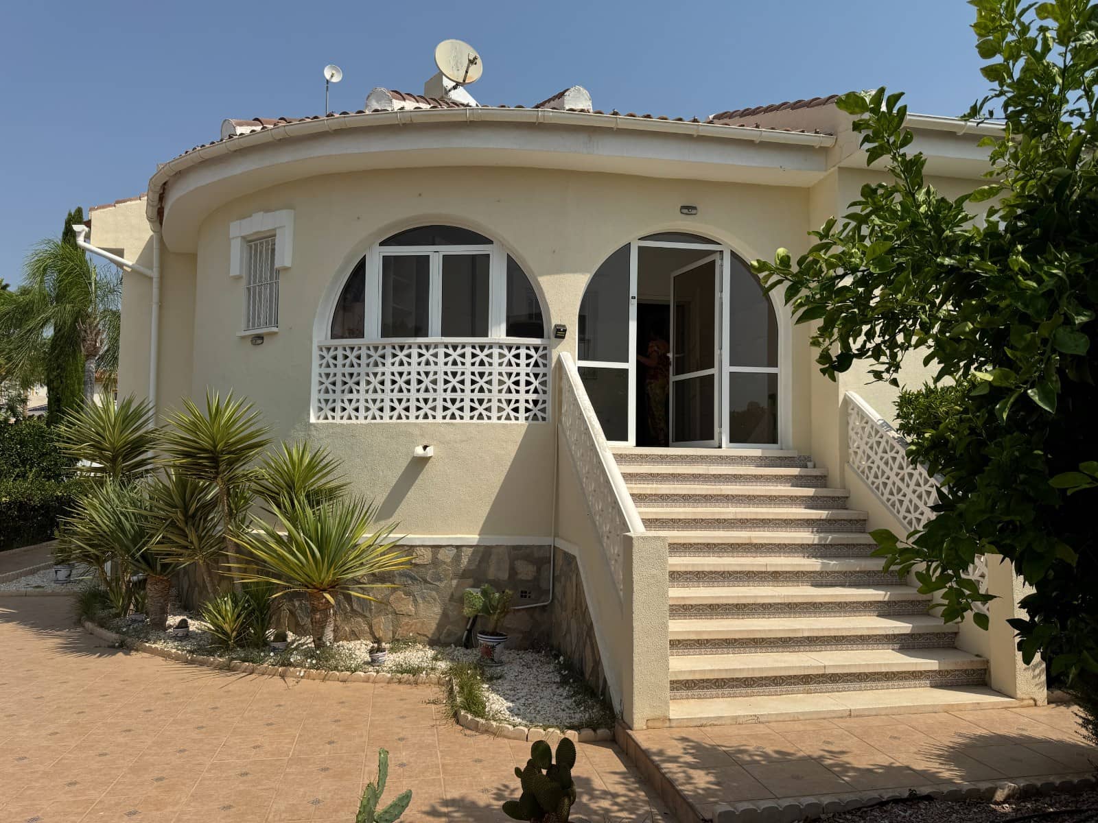 3 sovrum Villa till salu i Ciudad Quesada med pool - 449 000 € (Ref: 9996726)