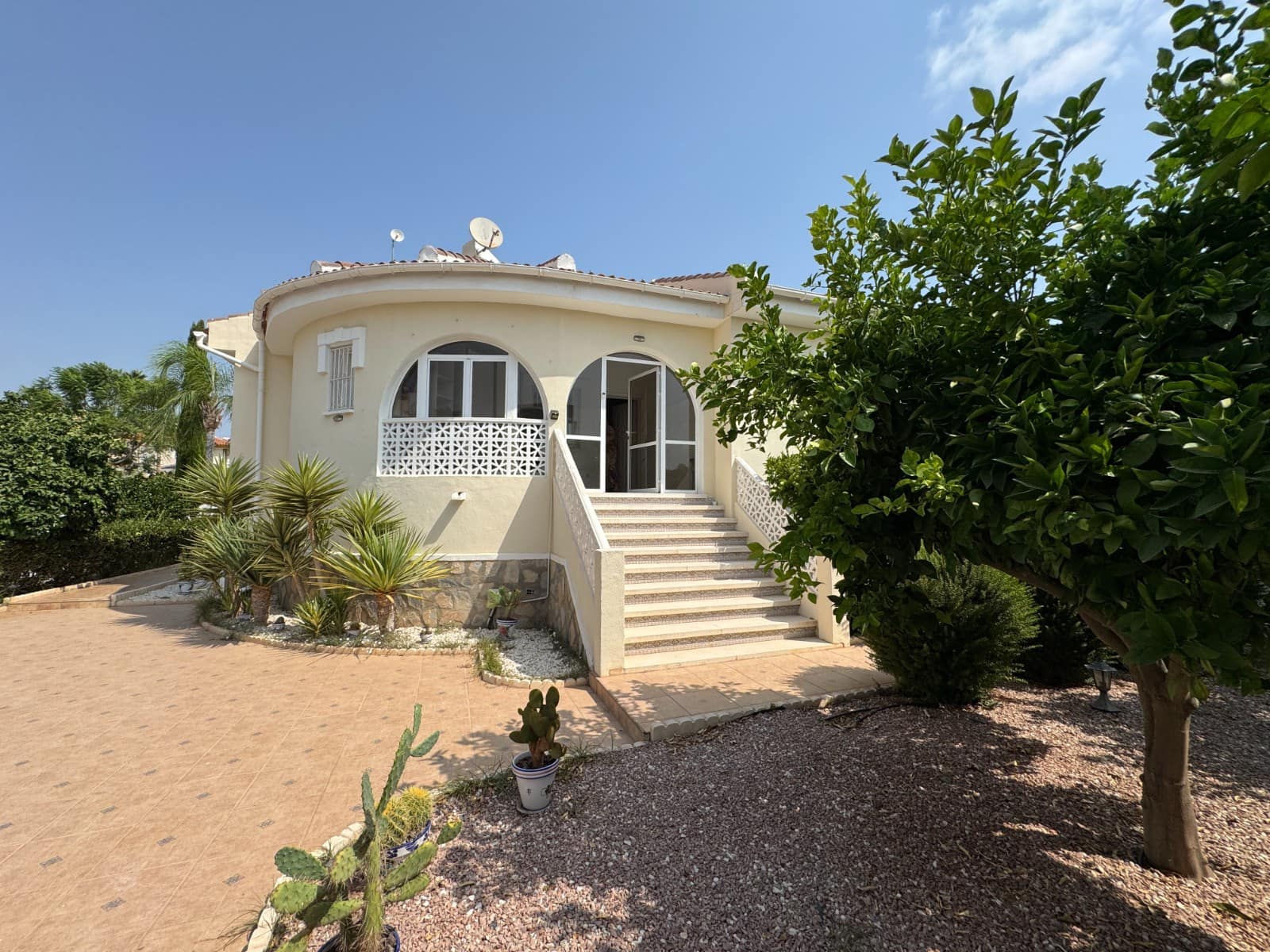 3 sovrum Villa till salu i Ciudad Quesada med pool - 449 000 € (Ref: 9996726)