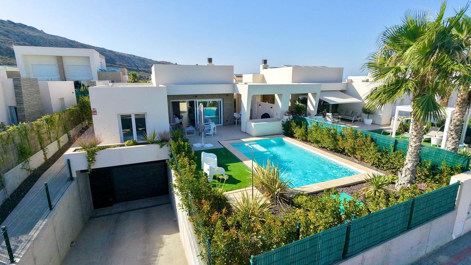 3 sypialnia Willa na sprzedaż w Algorfa z basenem garażem - 780 000 € (Ref: 9996730)