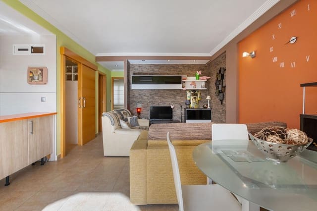 Apartamento de 2 habitaciones en Los Europeos, Torrevieja en venta - 215.000 € (Ref: 10086701)