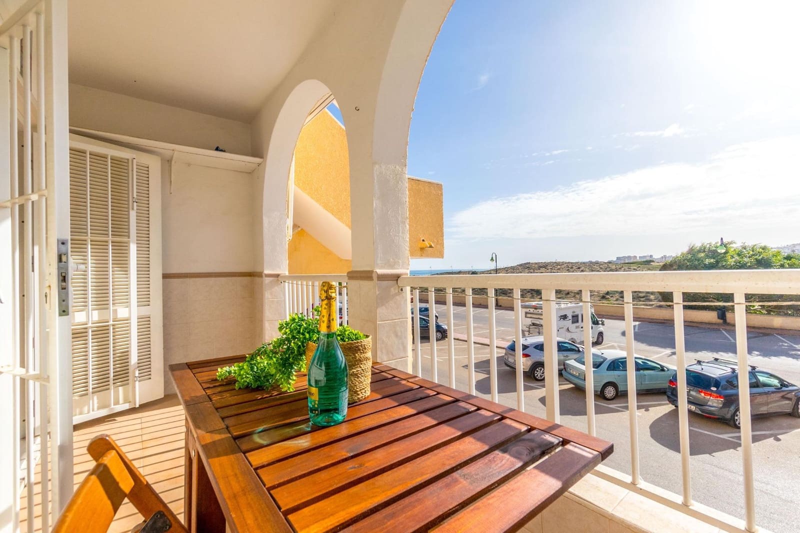 Apartamento de 2 habitaciones en La Mata en venta - 215.000 € (Ref: 10086701)