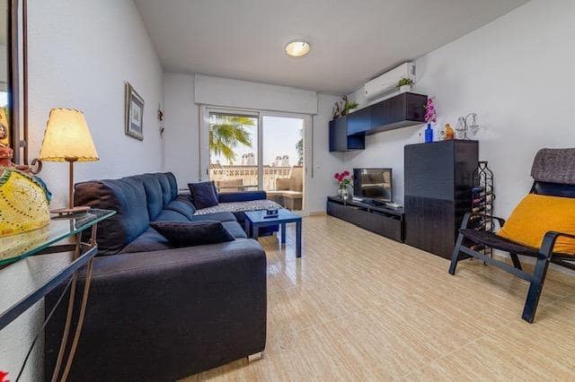 Apartamento de 2 habitaciones en Dehesa de Campoamor, Orihuela en venta con piscina - 279.990 € (Ref: 10086703)