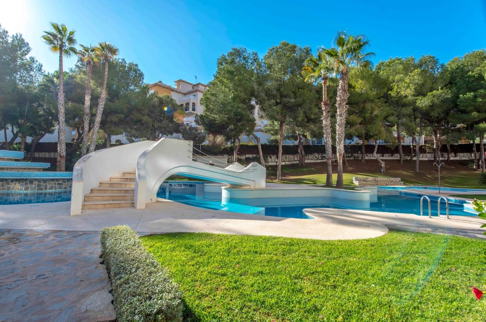 Apartamento de 2 habitaciones en Dehesa de Campoamor en venta con piscina - 179.000 € (Ref: 10086707)