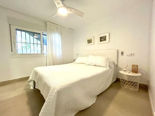 4 sovrum Bungalow till salu i Dehesa de Campoamor, Orihuela med garage - 545 000 € (Ref: 10086708)