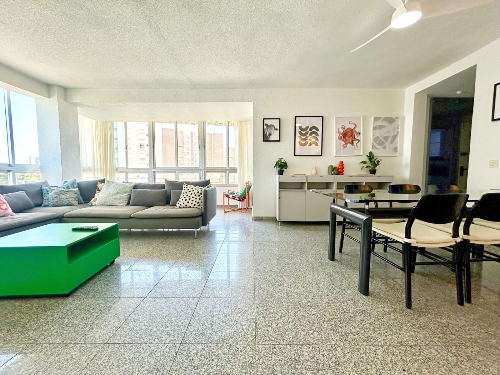 Apartamento de 3 habitaciones en Dehesa de Campoamor en venta - 275.000 € (Ref: 10086709)