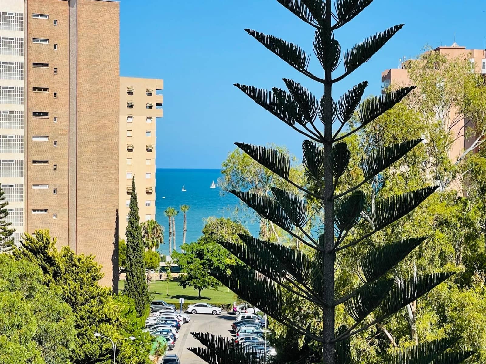 Apartamento de 3 habitaciones en Dehesa de Campoamor en venta - 275.000 € (Ref: 10086709)