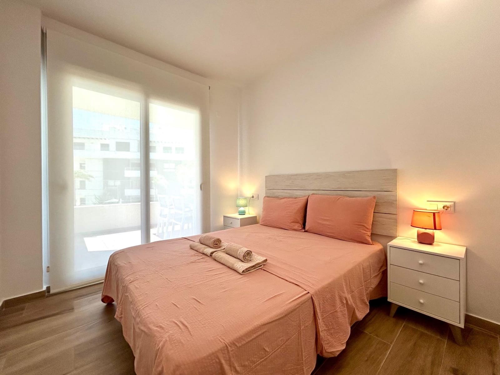 Apartamento de 2 habitaciones en Villamartin en venta con piscina - 299.000 € (Ref: 10086710)