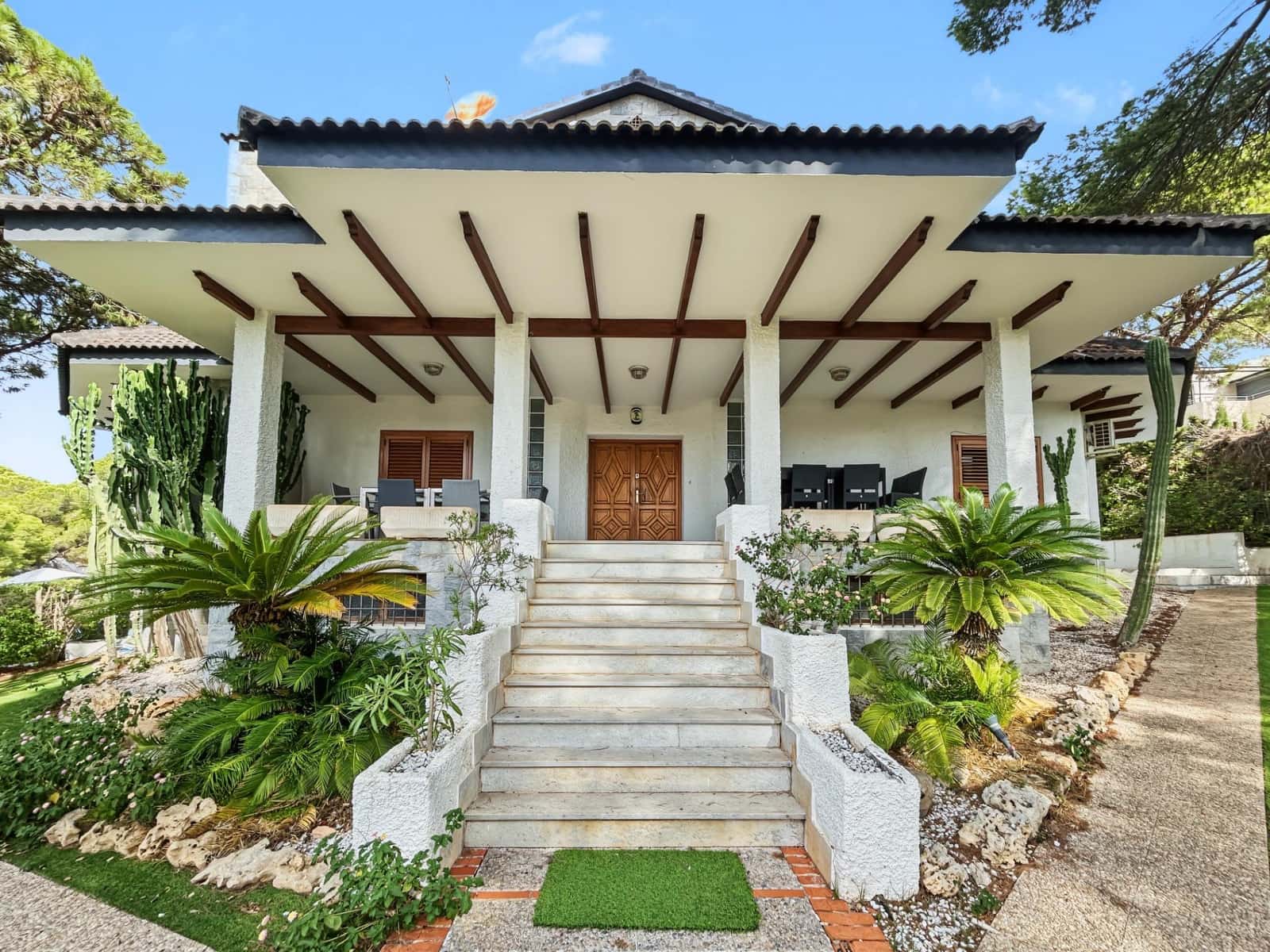 7 sypialnia Willa na sprzedaż w Campoamor z basenem garażem - 1 300 000 € (Ref: 10120208)