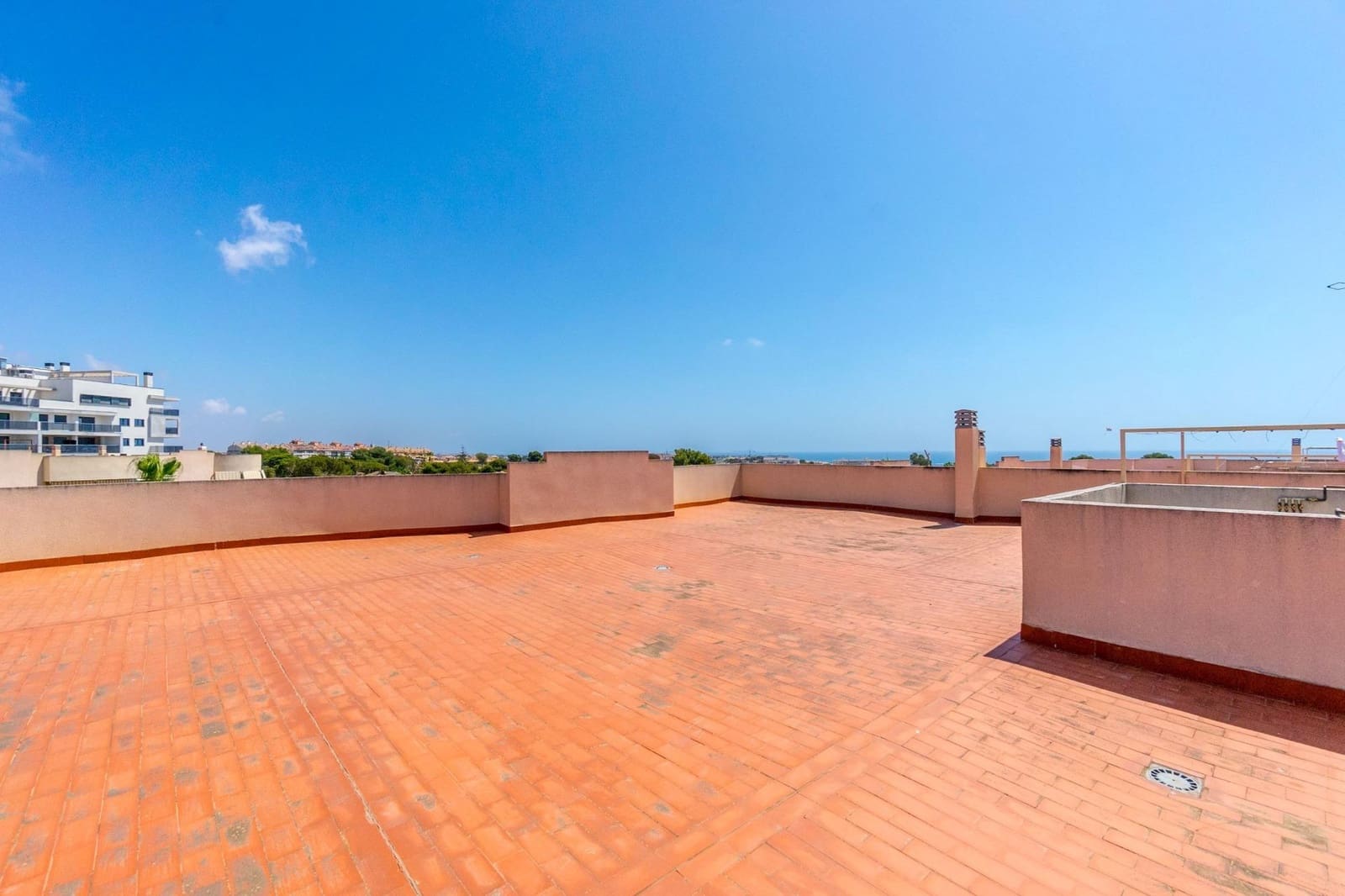 3 bedroom Apartment for sale in Dehesa de Campoamor with pool - € 229,500 (Ref: 9860414)