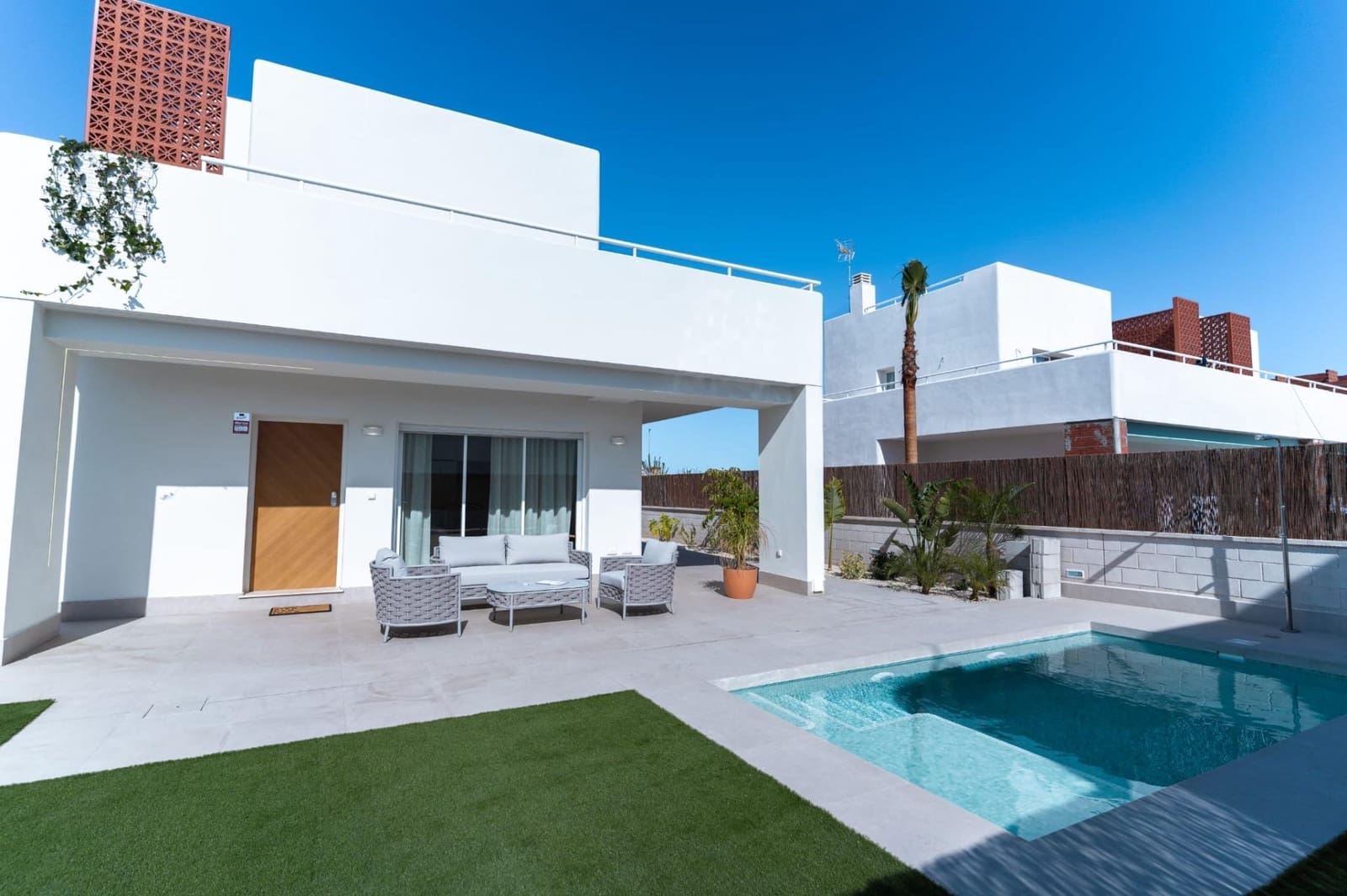 3 soveværelse Villa til salg i Torre de la Horadada med swimmingpool - € 489.000 (Ref: 9860418)