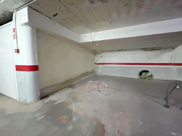 Garage à vendre à Punta Prima, Torrevieja - 10 500 € (Ref: 9860420)