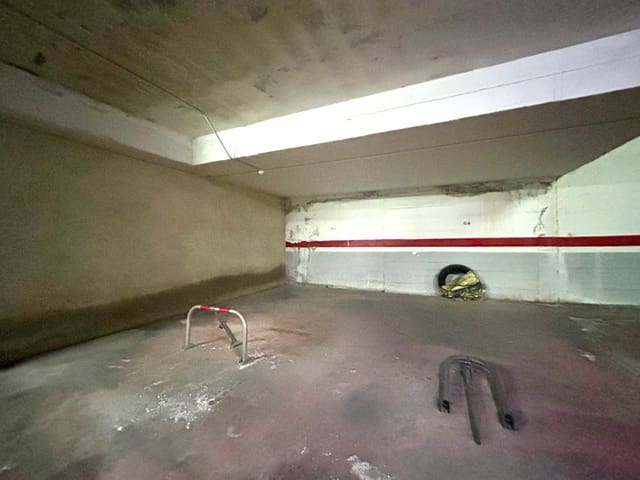 Garage à vendre à Punta Prima, Torrevieja - 10 500 € (Ref: 9860420)