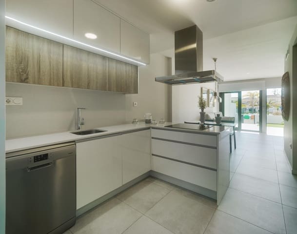 2 soveværelse Bungalow til salg i Mil Palmeras, Pilar de la Horadada med swimmingpool - € 339.000 (Ref: 9860427)