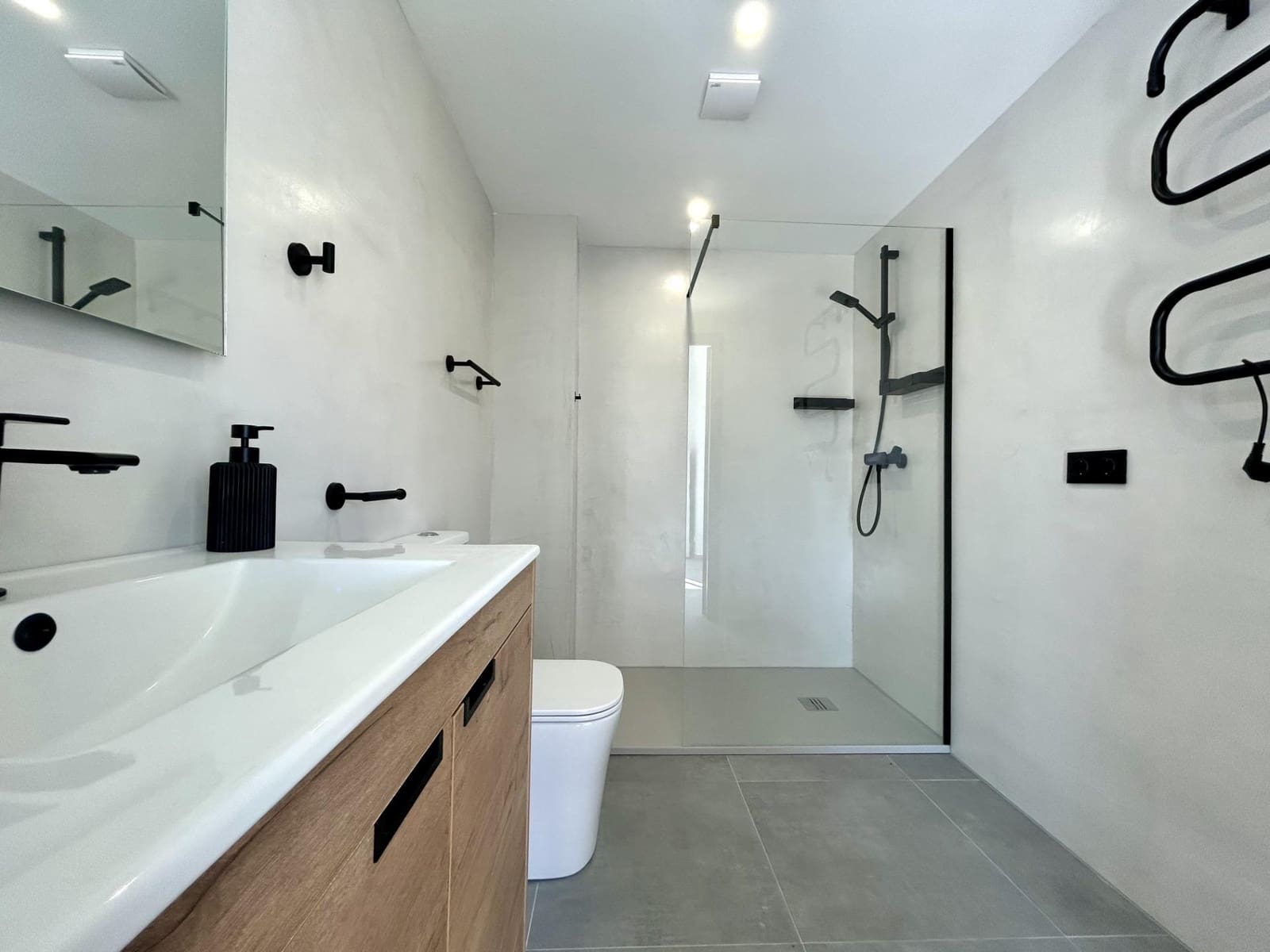 2 bedroom Apartment for sale in Torre de la Horadada - € 142,000 (Ref: 9860438)