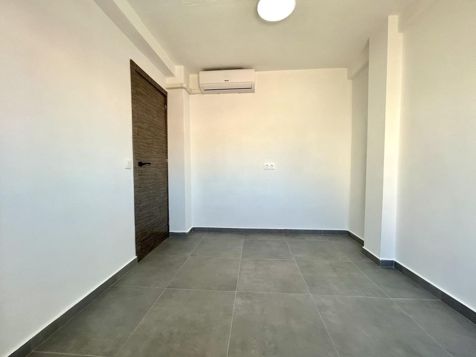 2 bedroom Apartment for sale in Torre de la Horadada - € 142,000 (Ref: 9860438)