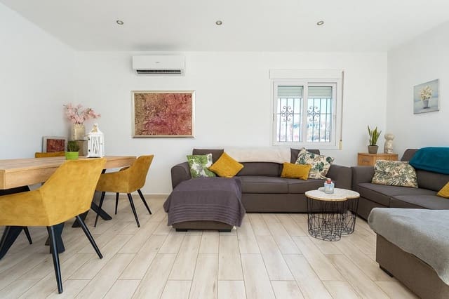 2 soveværelse Villa til salg i Pinar de Campoverde, Pilar de la Horadada med swimmingpool - € 295.000 (Ref: 9860439)