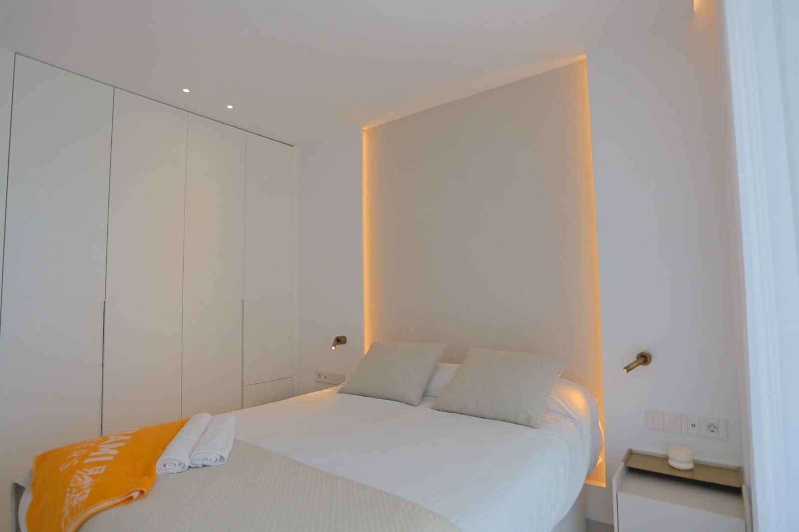 3 bedroom Apartment for sale in La Manga del Mar Menor with pool - € 890,000 (Ref: 9860456)