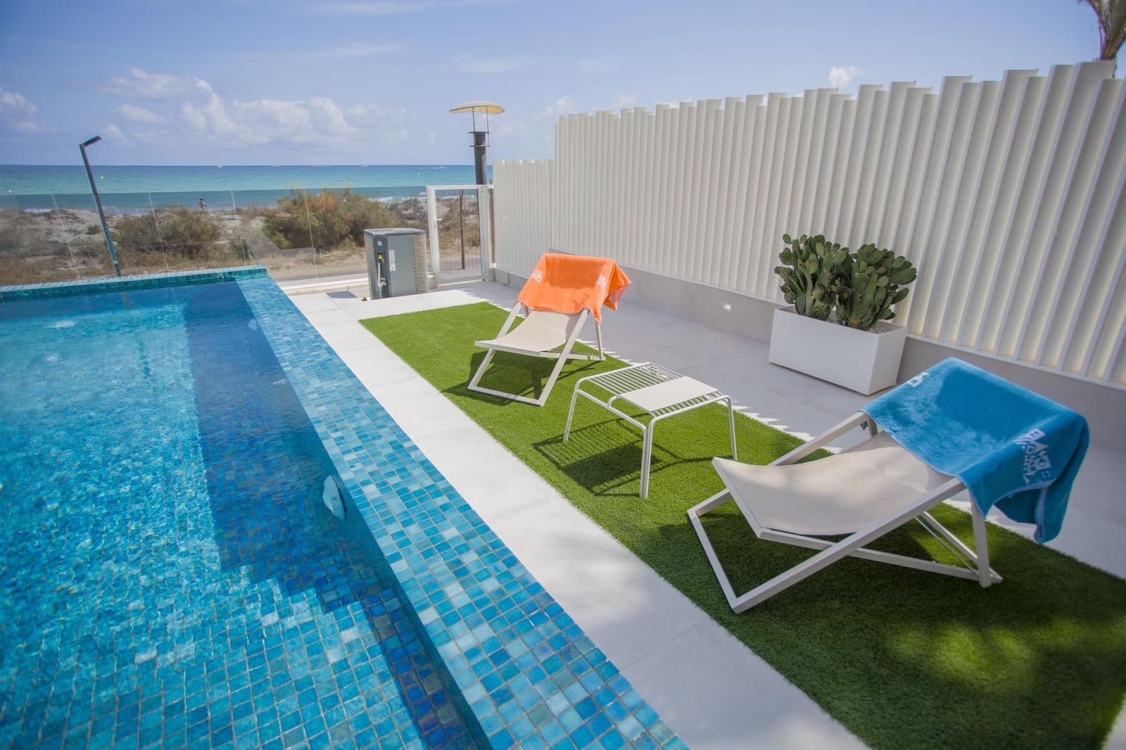 3 bedroom Apartment for sale in La Manga del Mar Menor with pool - € 890,000 (Ref: 9860456)