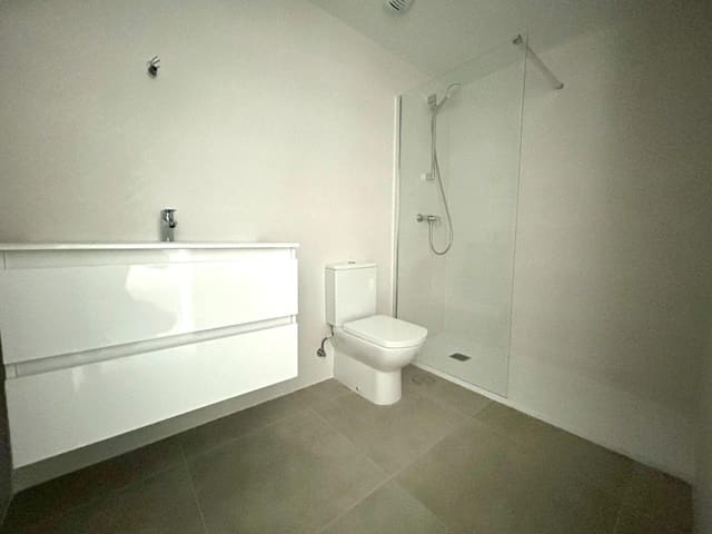 Apartamento de 2 habitaciones en Dehesa de Campoamor, Orihuela en venta con piscina - 350.000 € (Ref: 9860458)